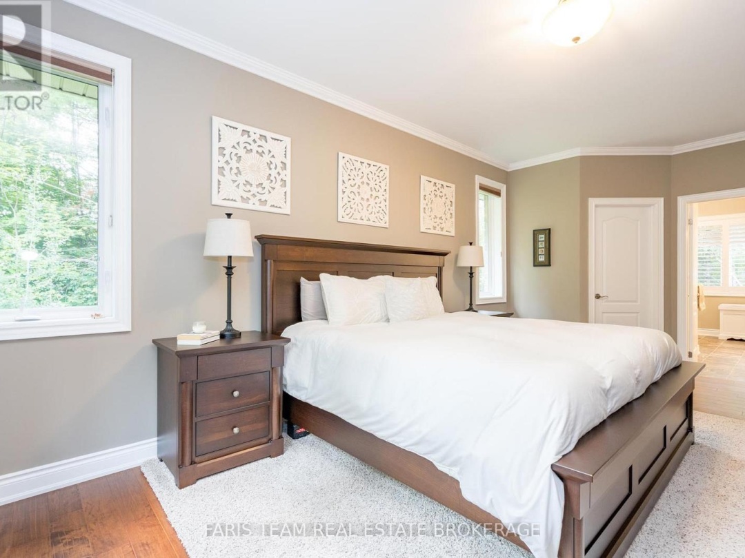 1559 RIMKEY CRESCENT, 