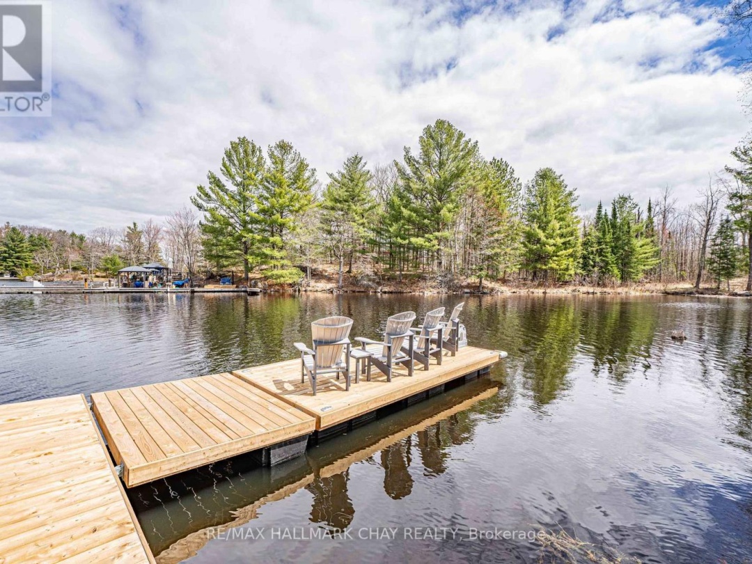 3285 ROCKCLIFFE COURT, Gloucester Pool