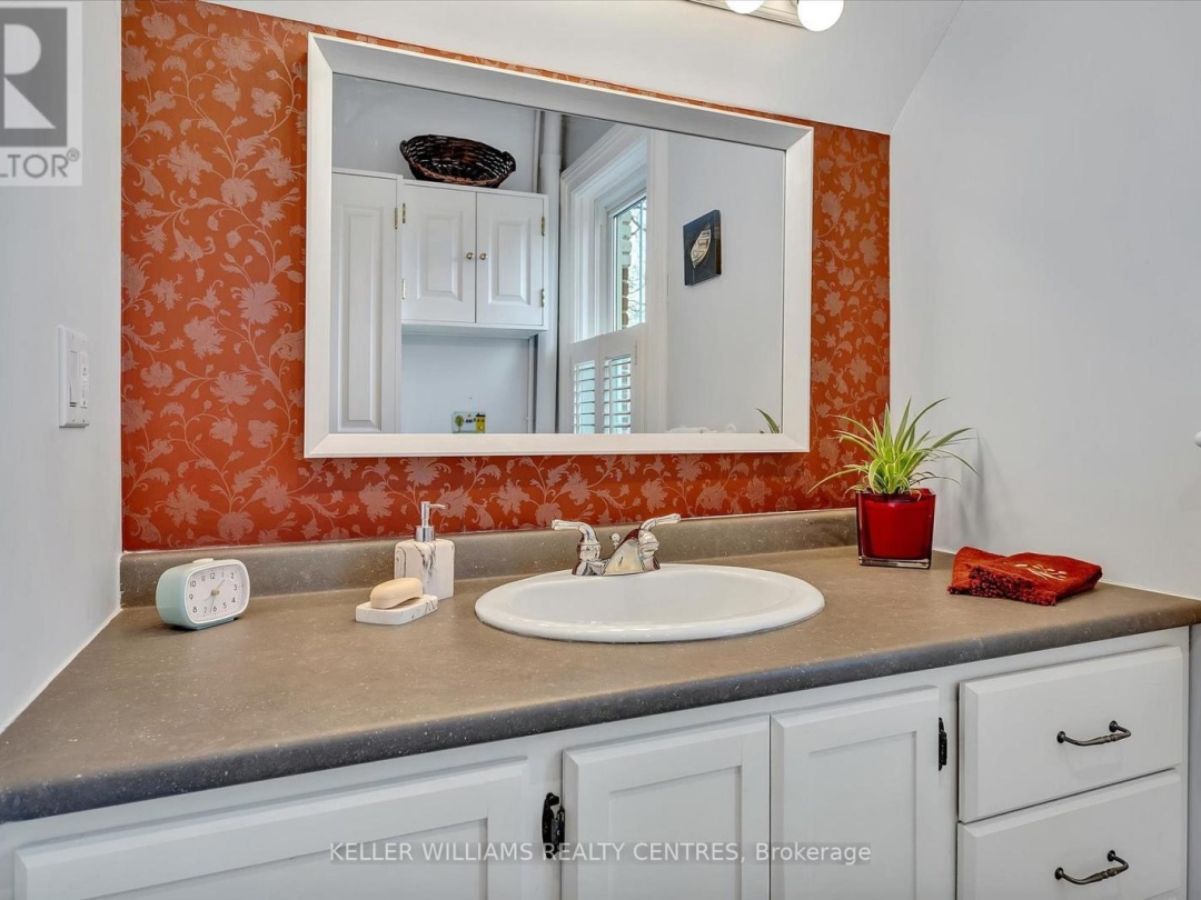 140 KING STREET, Kawartha Lakes (Woodville)