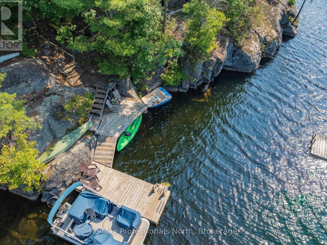 1118 TOMINGAS ROAD, Sunny Lake
