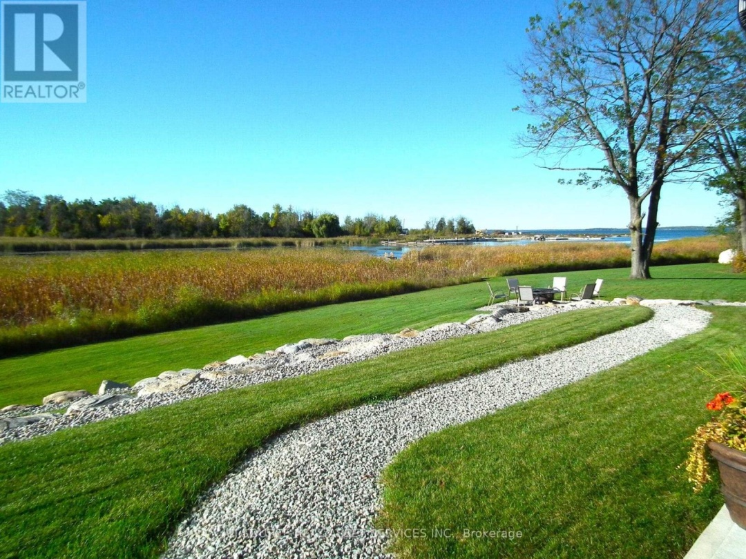 18 SWAN LANE, Georgian Bay