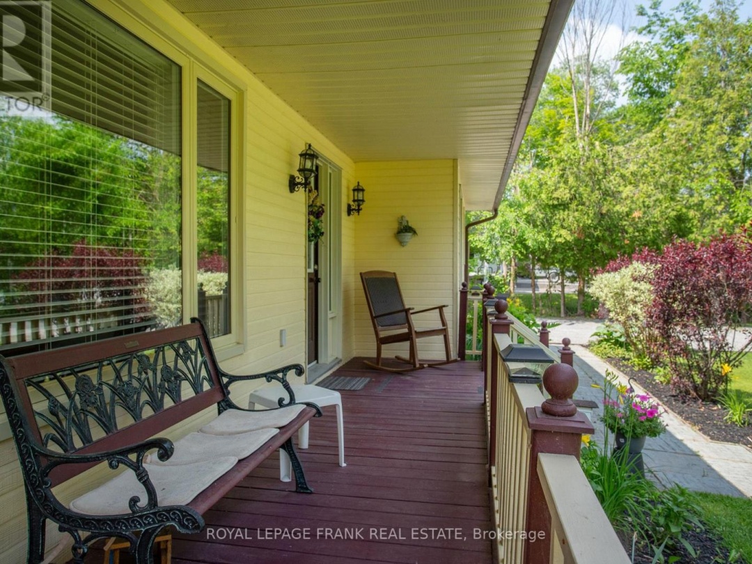 124 RILEY LANE, 