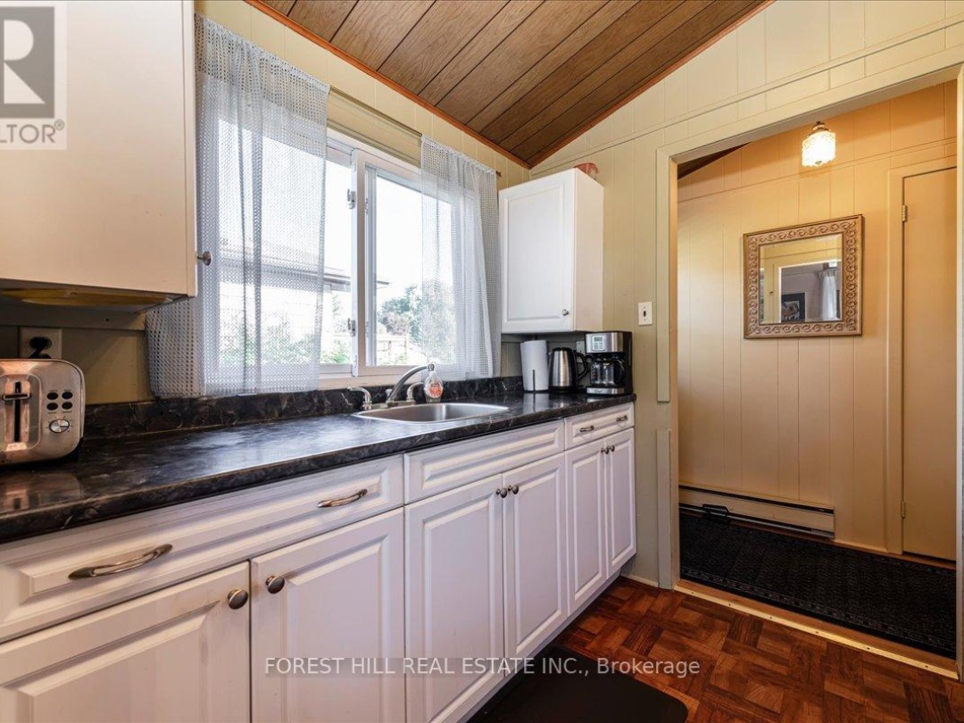 67 LAKE AVENUE, Lake Simcoe