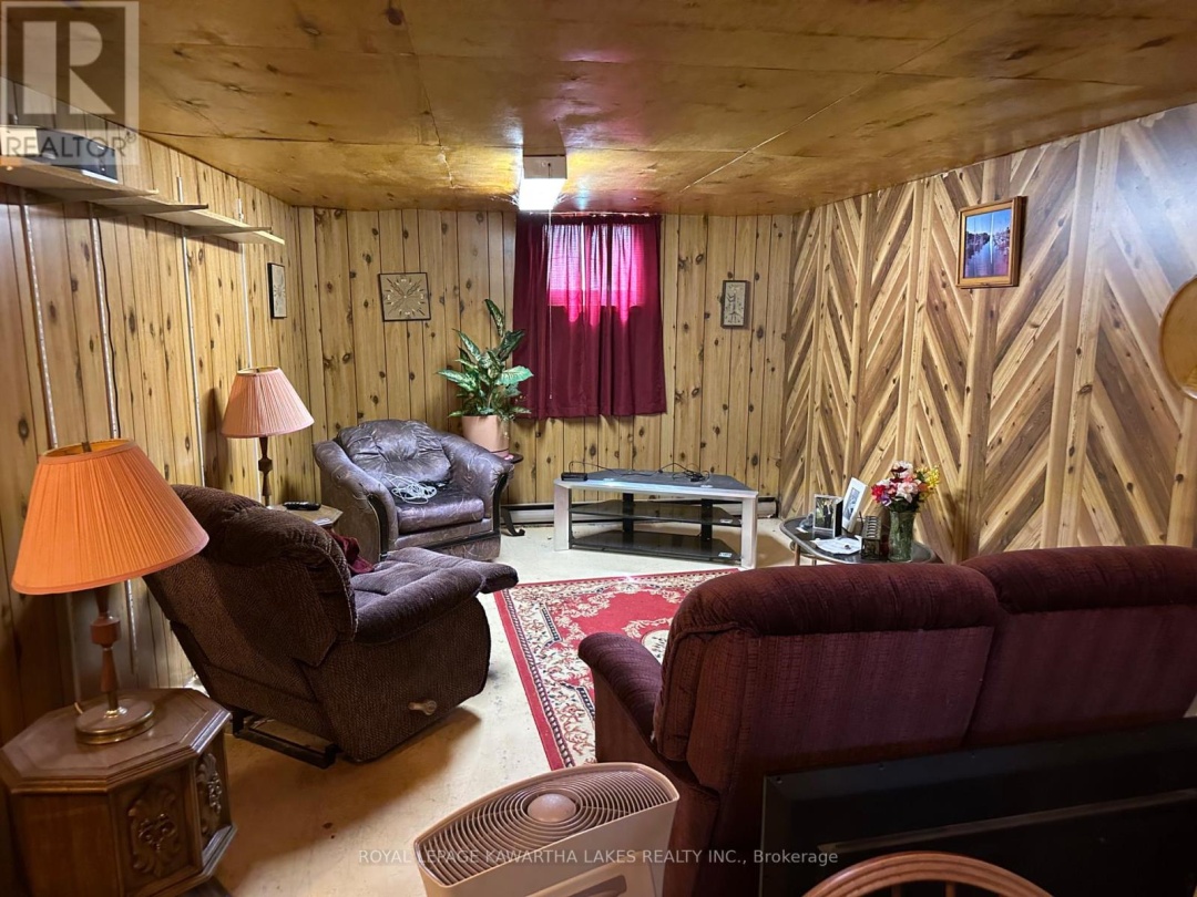 17290 SIMCOE STREET, 