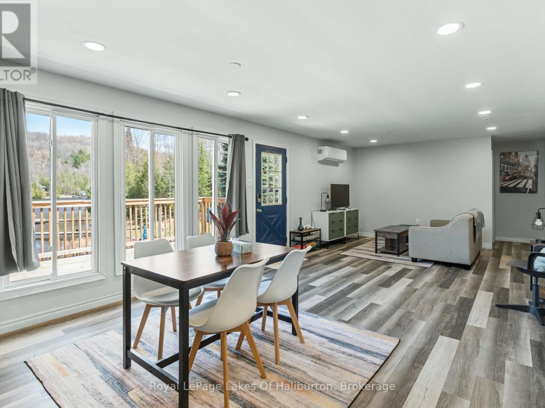 1027 SPENCERS TRAIL, Salerno Lake