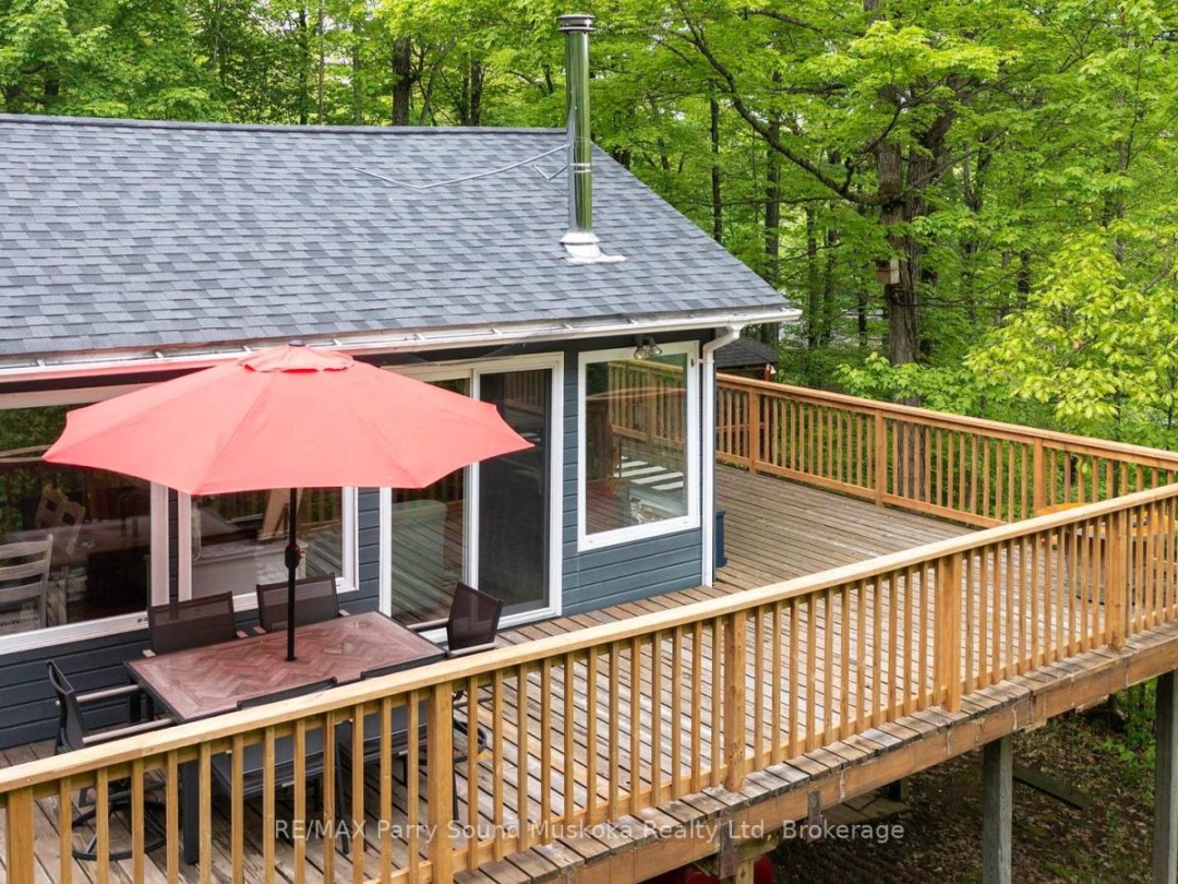 131 DOWNES ROAD, Horseshoe Lake