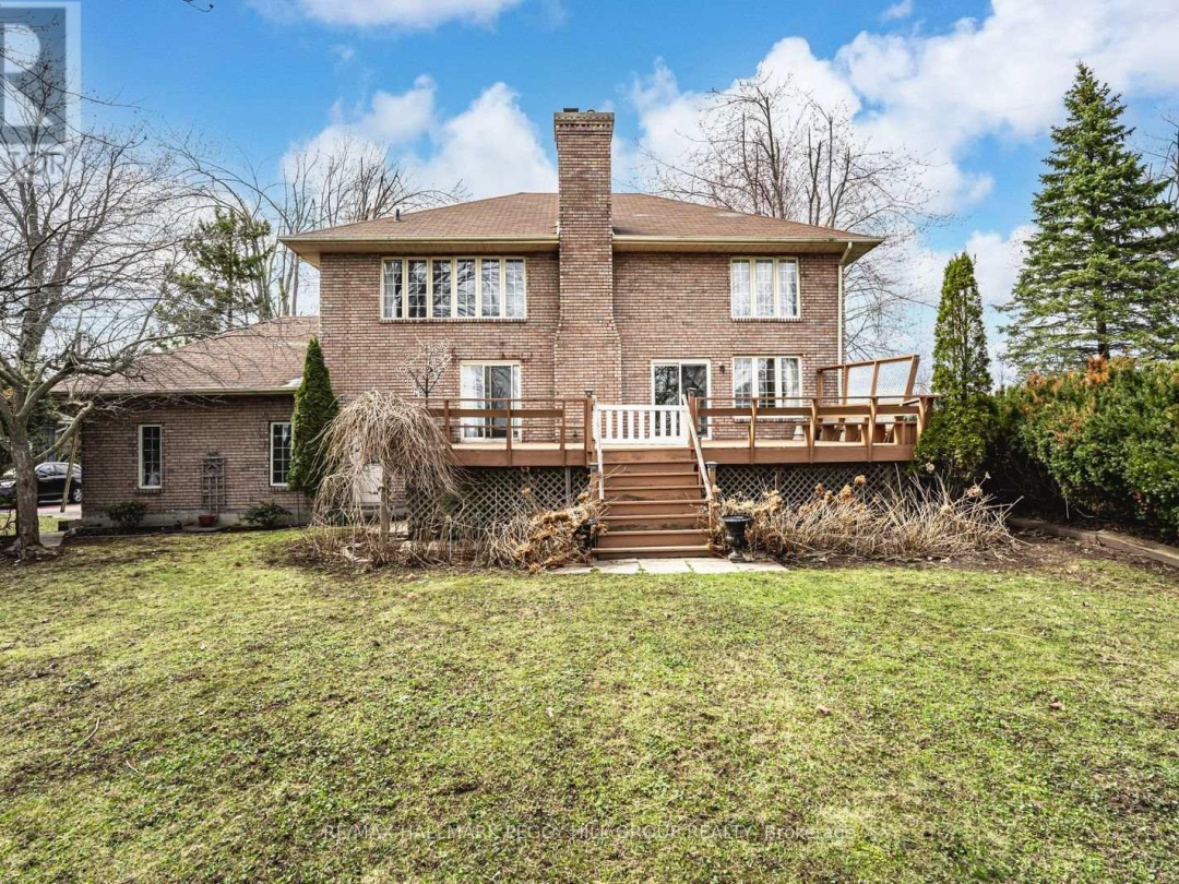 395 COLLINS DRIVE, Lake Simcoe