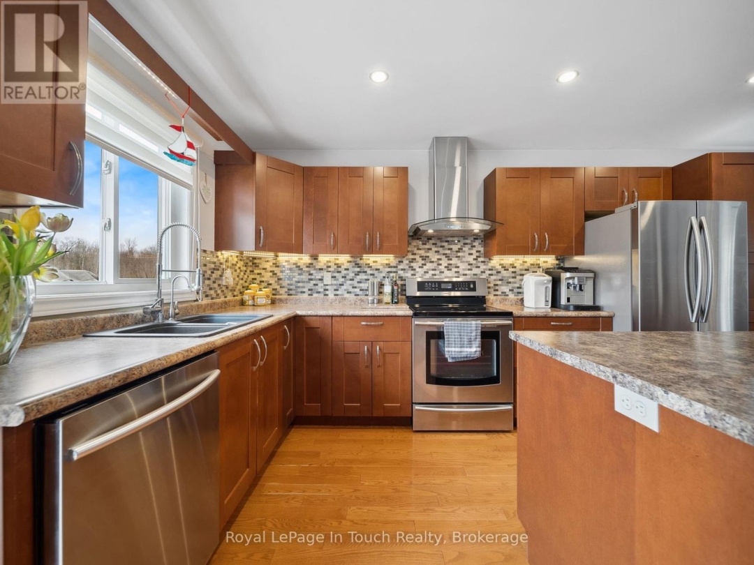 29 DUFFY DRIVE, Tay