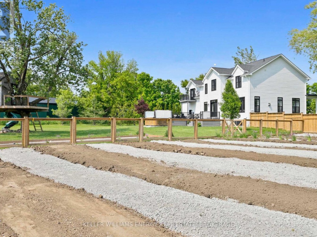 423 FINGERBOARD ROAD, Kawartha Lakes (Mariposa)