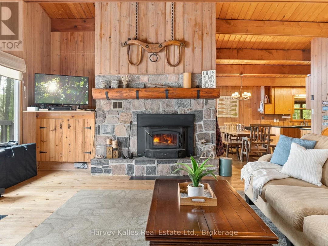1033 SCOTT LANE, Oxbow Lake