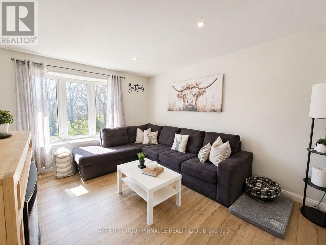 39 MUSKIE DRIVE, Lake Scugog