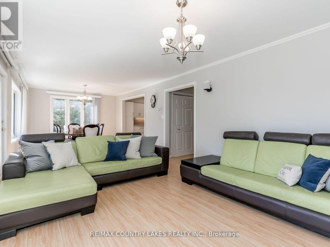 47 LAKE AVENUE, Lake Simcoe