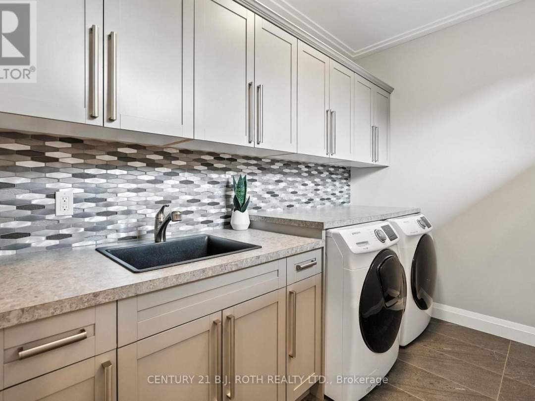 3510 BRENNAN LINE W, 