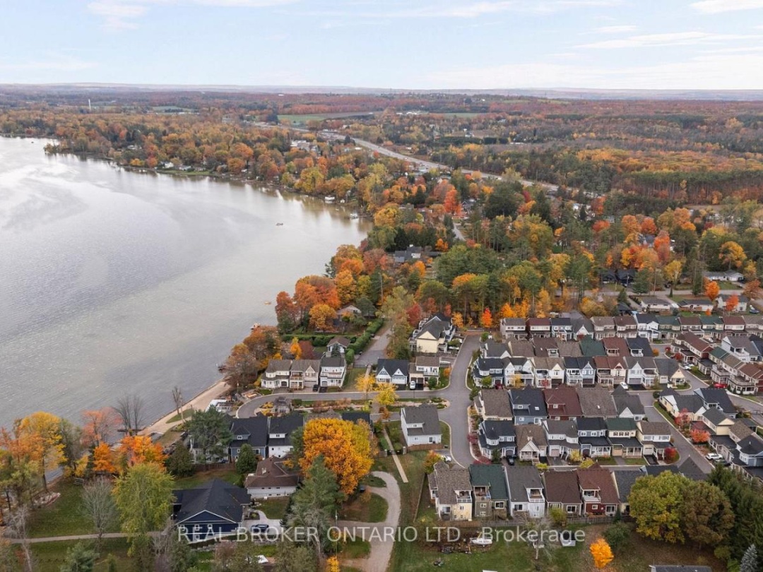 3315 BEACH CLUB BOULEVARD, 