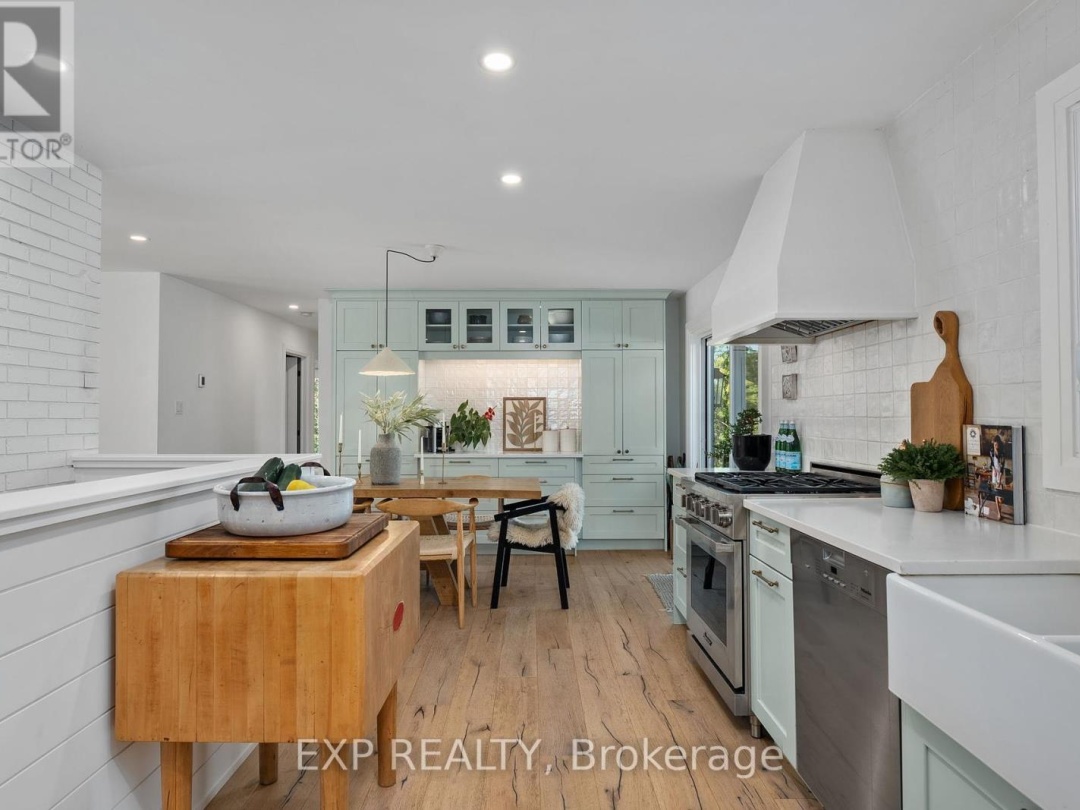 521 COTTAGE ROAD, 