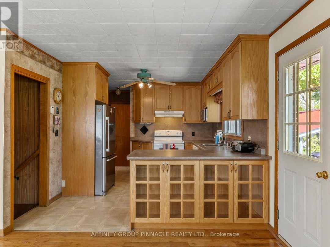 572 COUNTY RD 8 ROAD, Kawartha Lakes (Verulam)