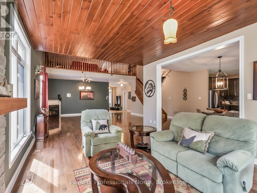 15 MUSKOKA BAY BOULEVARD, Gravenhurst (Muskoka (S))