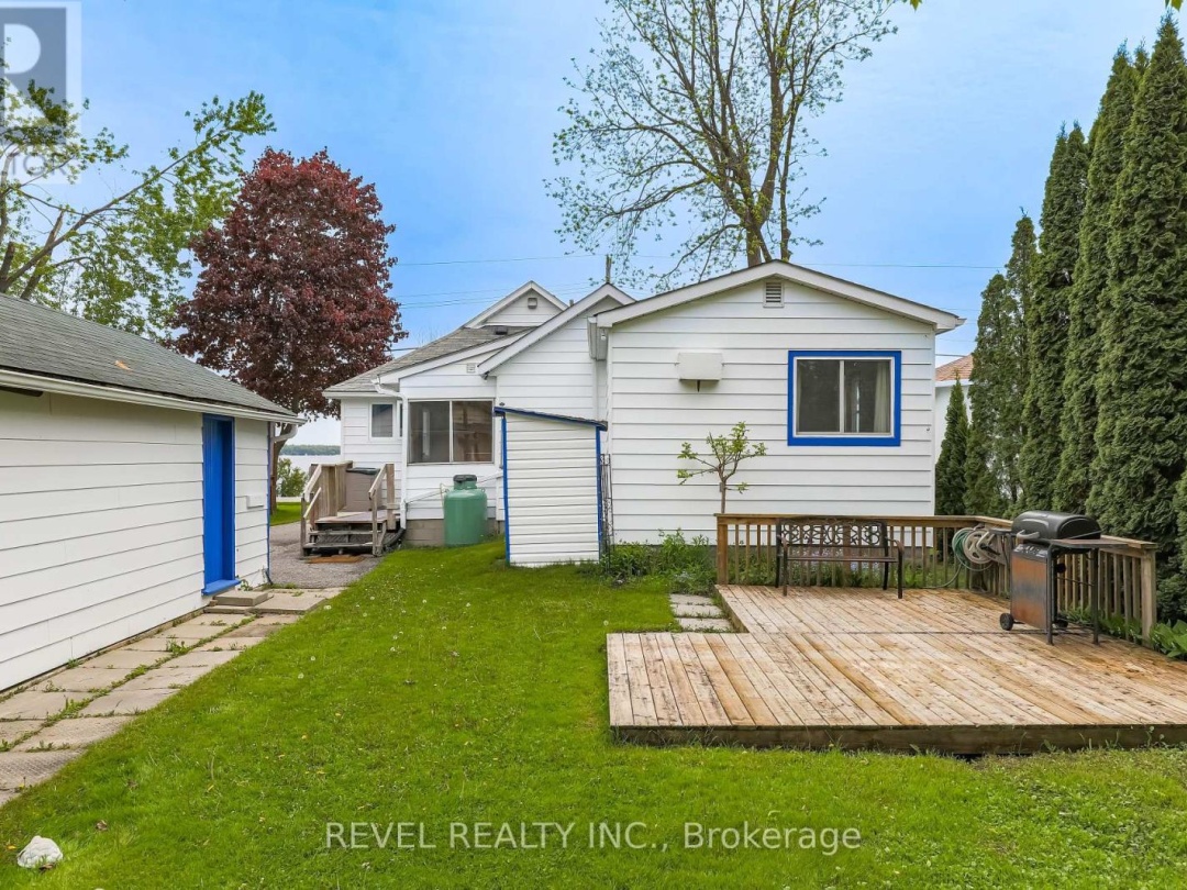 483 LONG BEACH ROAD, Sturgeon Lake