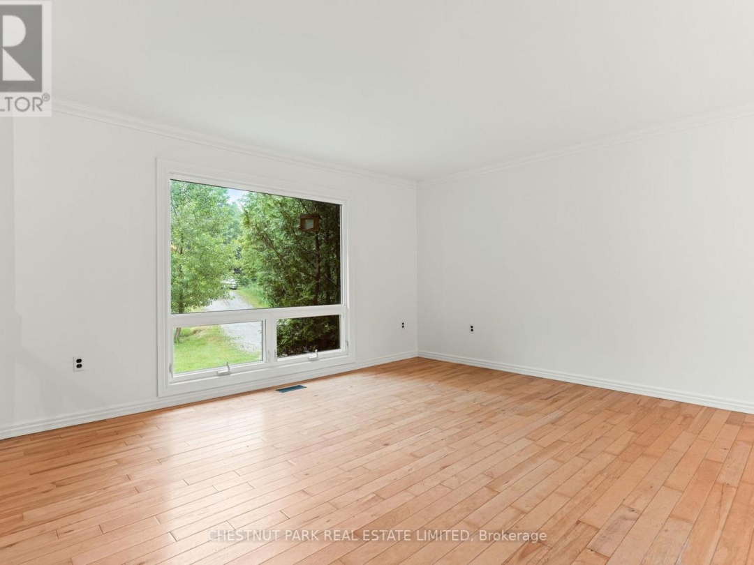 4135 KENNISIS LAKE ROAD, 