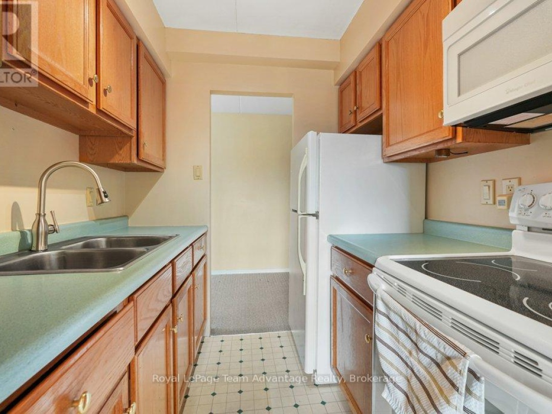 103 - 100 BEACONVIEW HEIGHTS, 