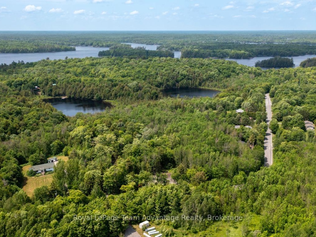 40 SUNNYSHORE PARK DRIVE, McKellar