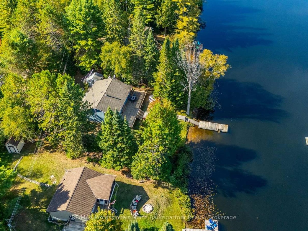 1086 CAMERON LANE, 