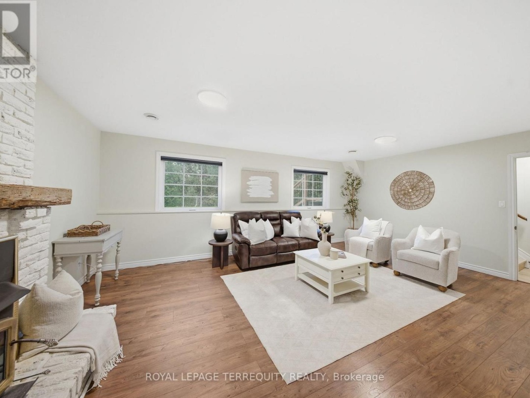 119 FARMSTEAD ROAD, Kawartha Lakes (Mariposa)