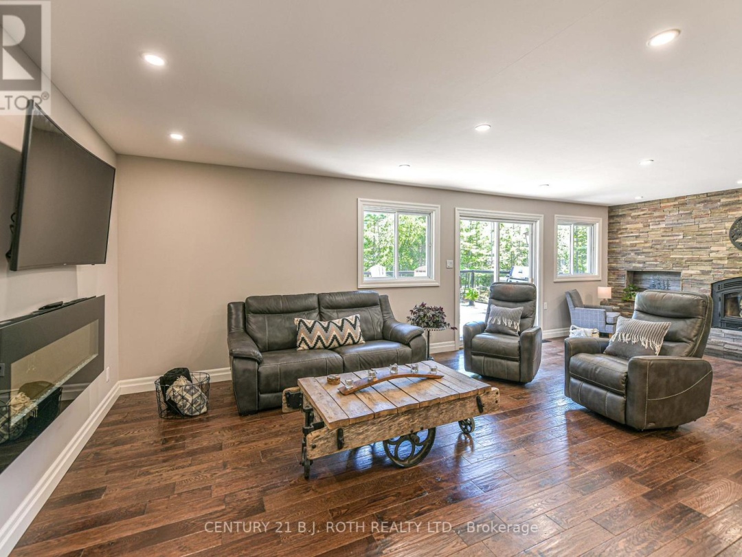 3193 MUSKOKA STREET, Severn River