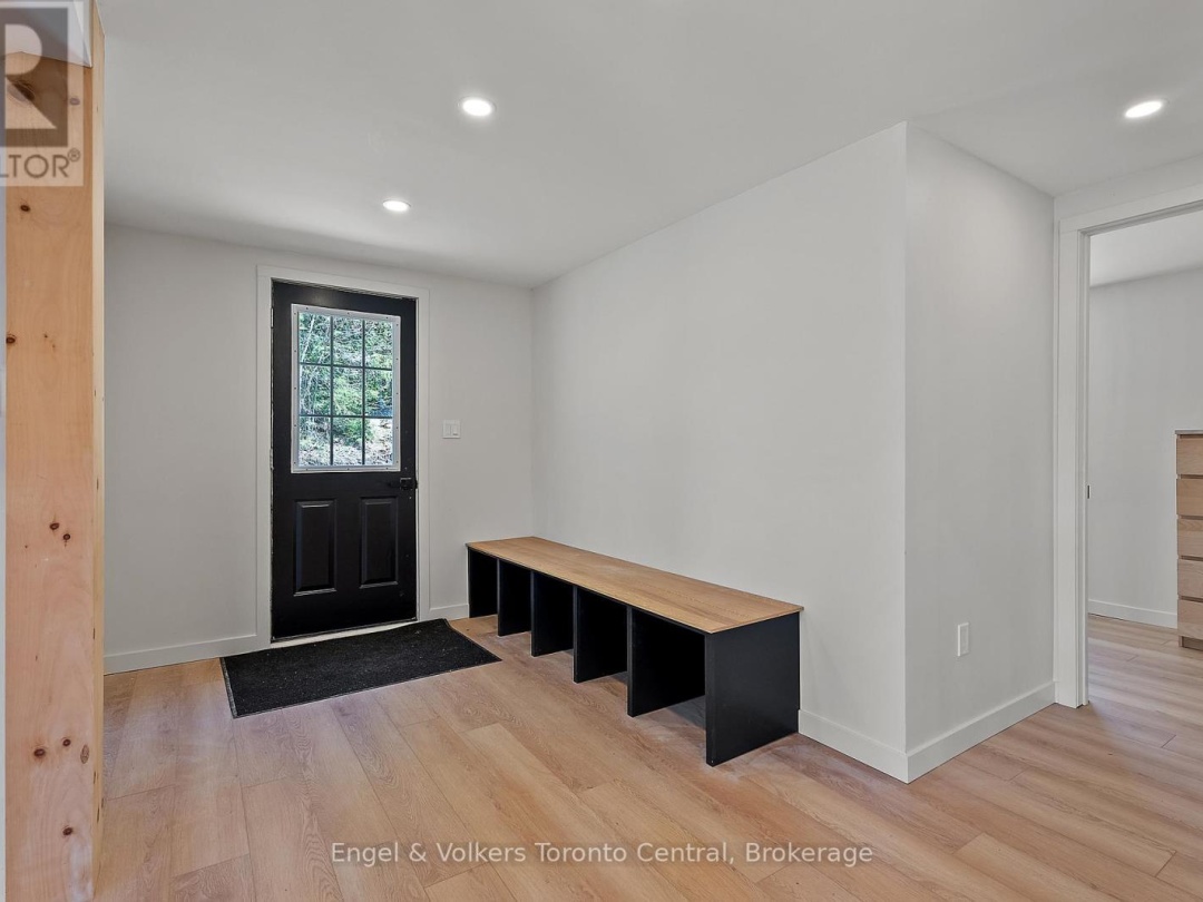 1457 LAKE JOSEPH ROAD, McTaggart Lake