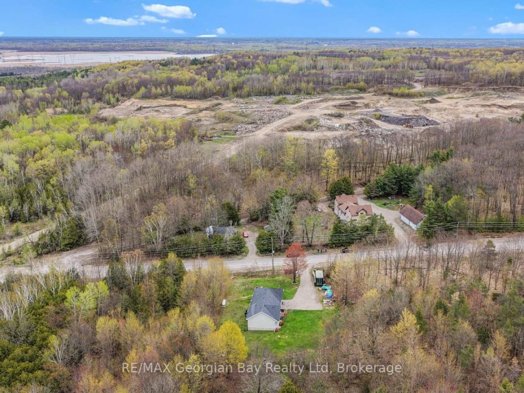 1810 GRATRIX ROAD, Tay