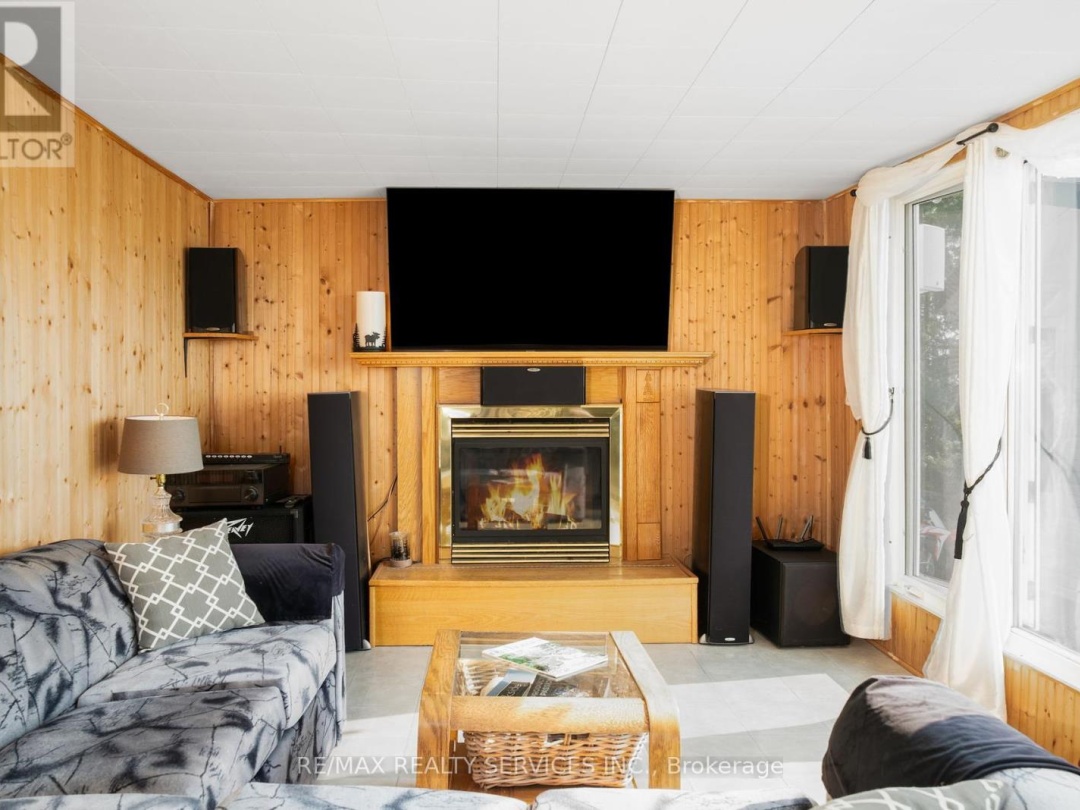 103 IVY LANE, Lake Simcoe