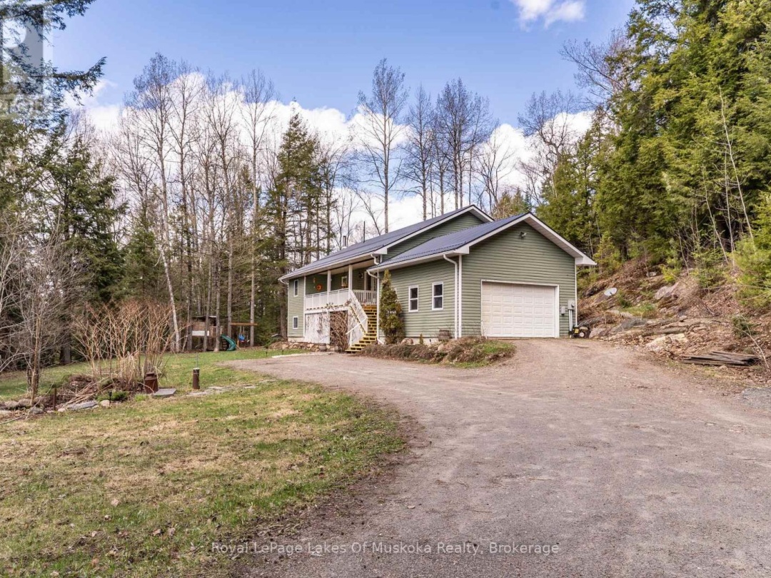 1185 MIRIAM DRIVE, Bracebridge (Oakley)