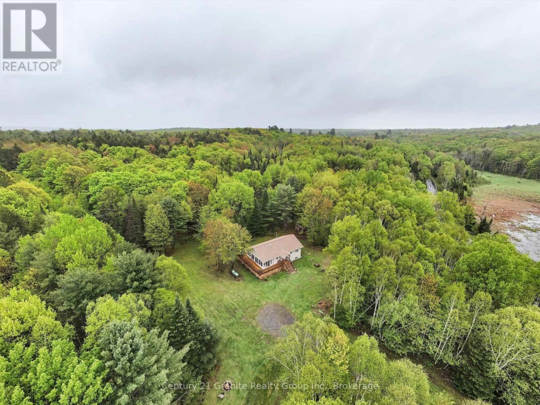 2302 Buckslide Road, Algonquin Highlands (Stanhope)