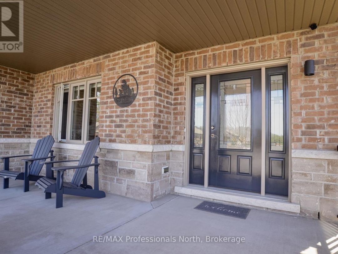 19 SELKIRK DRIVE, Huntsville (Chaffey)