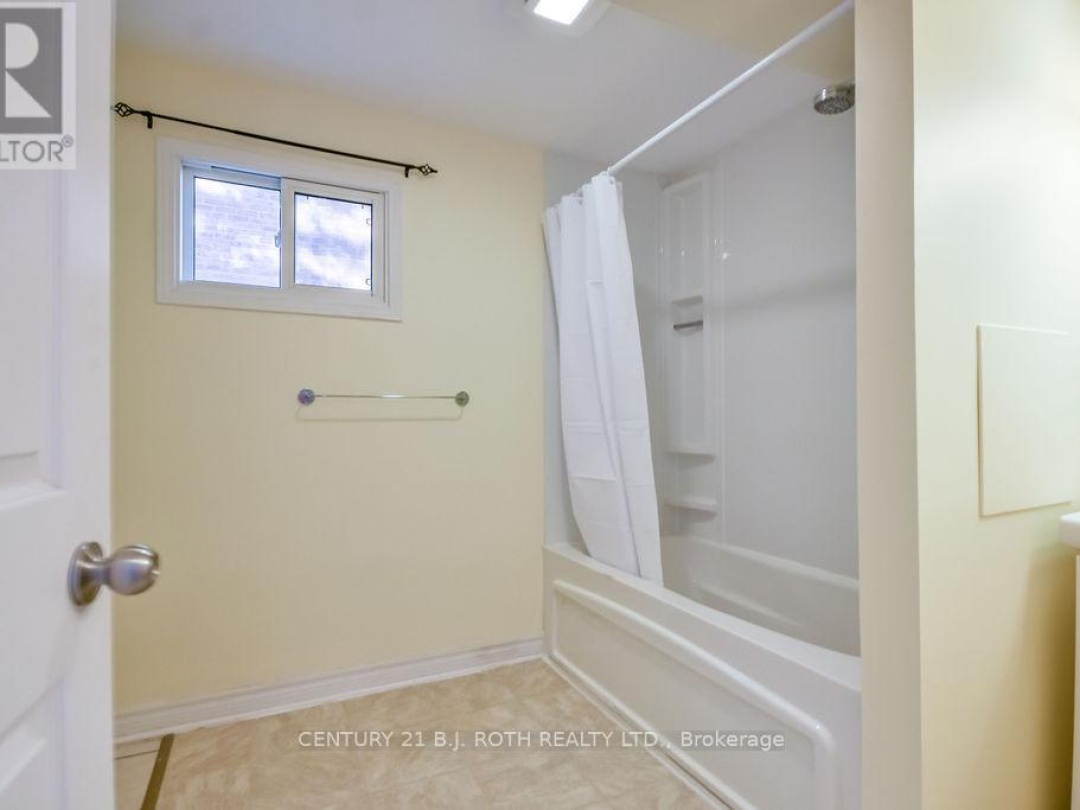174 BARRIE ROAD, Orillia