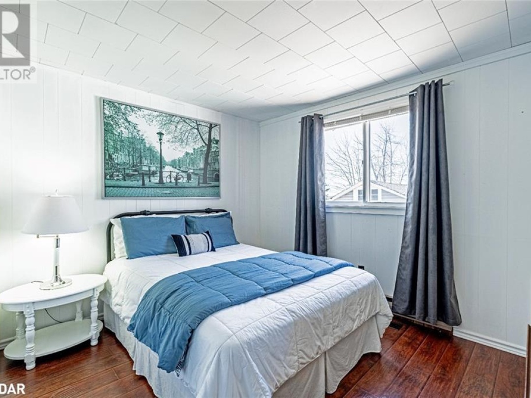 185 AVERY POINT Road, Dalrymple Lake
