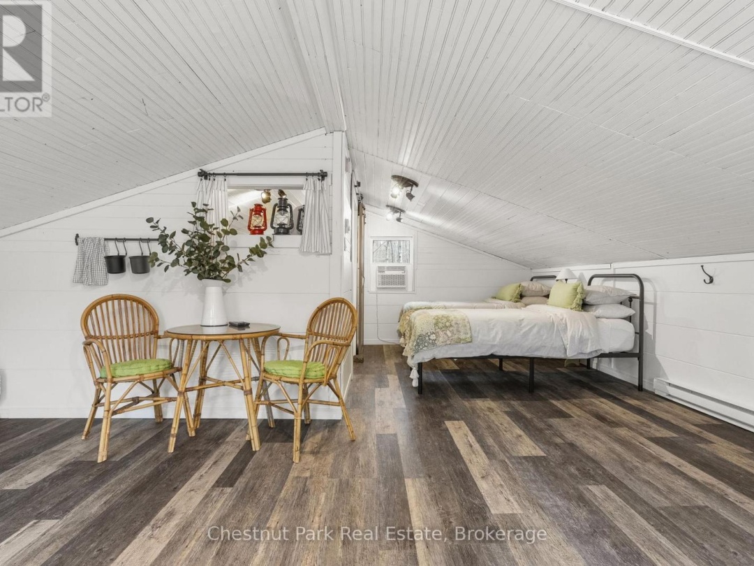 305 SALMON LAKE ROAD, Salmon Lake