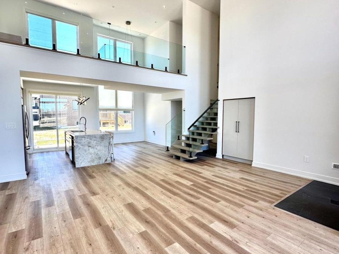 3706 Quayside Drive, Severn (West Shore)