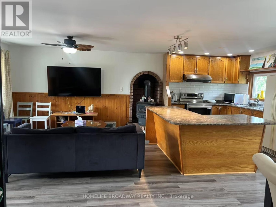 1389 PORTAGE ROAD, Mitchell Lake