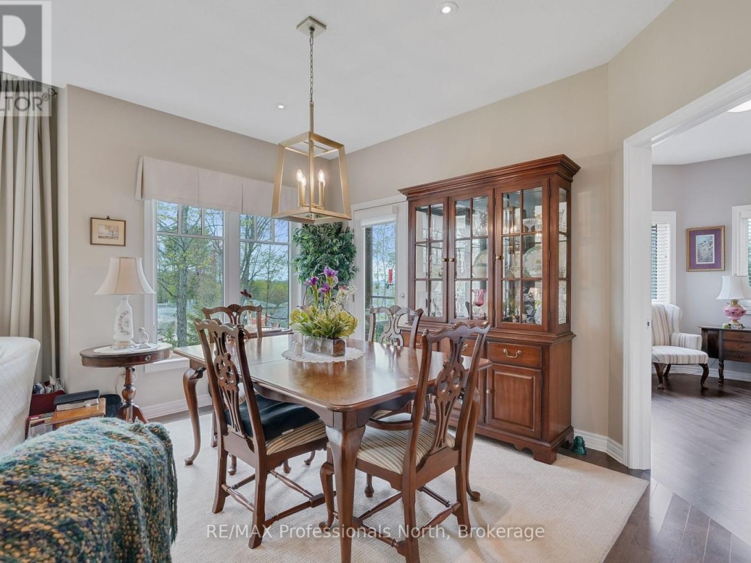 8 SERENITY PLACE CRESCENT, Huntsville (Chaffey)