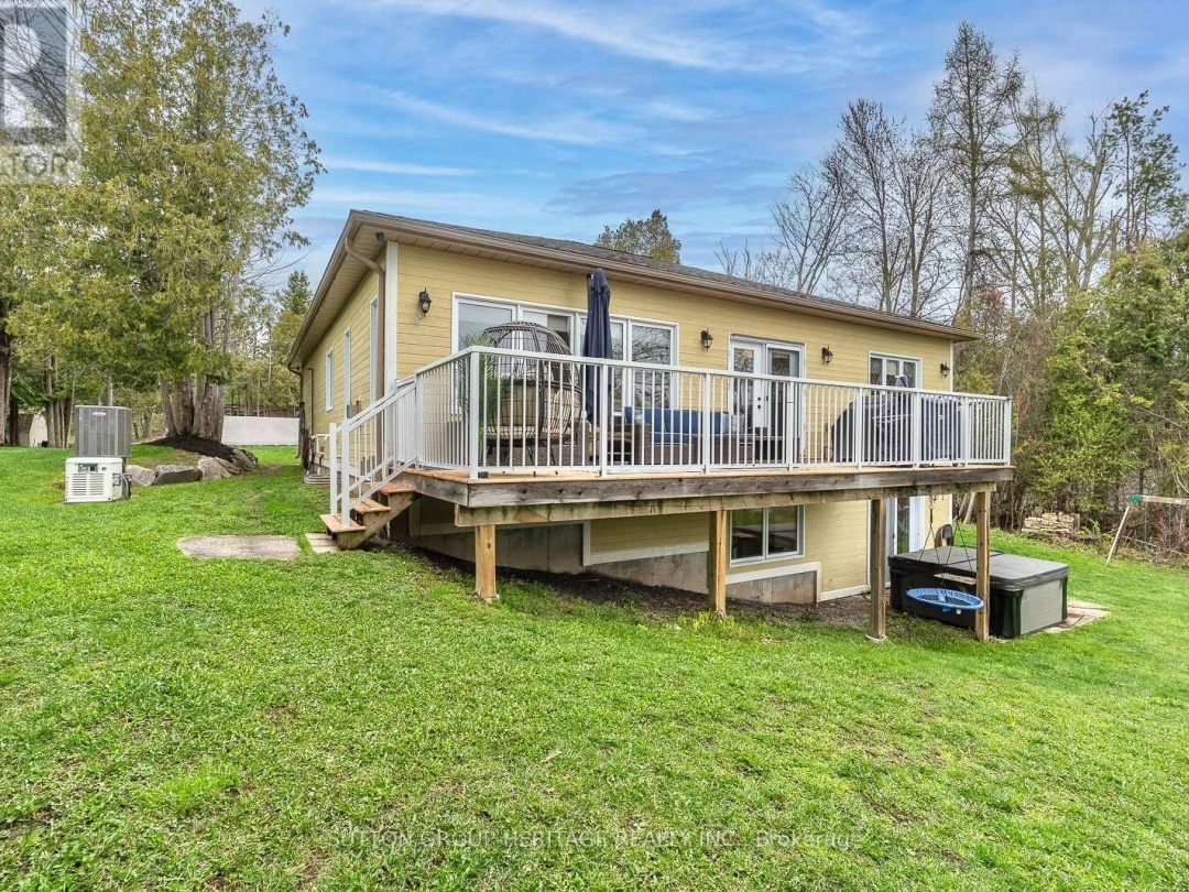 191 PIRATES GLEN DRIVE E, Pigeon Lake