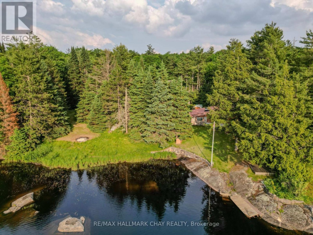 1070 CHAIKOF ROAD, Reay Lake