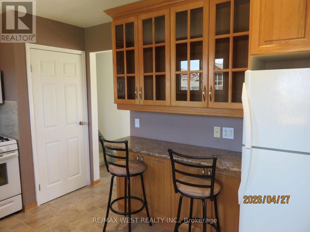 346 LAKELAND CRESCENT SE, Brock (Beaverton)