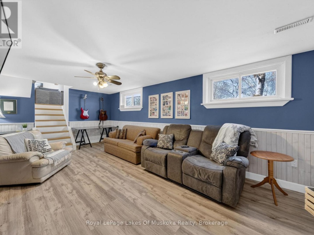 271 LAKELAND CRESCENT, Brock (Beaverton)