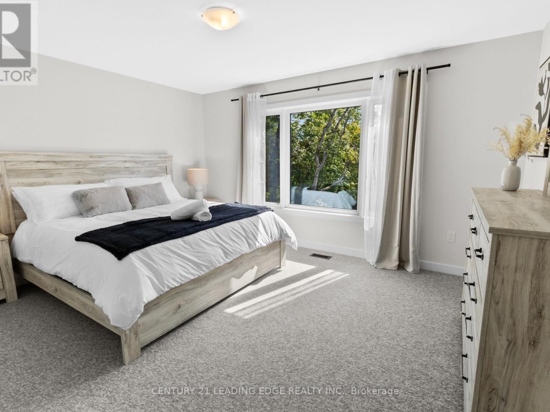 1023 KINGSRIDGE COURT, Lake of Bays (Franklin)
