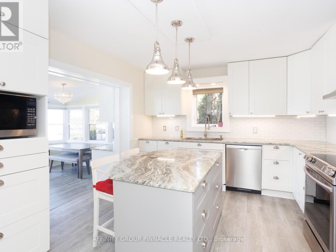 14 ORIOLE ROAD, Cameron Lake