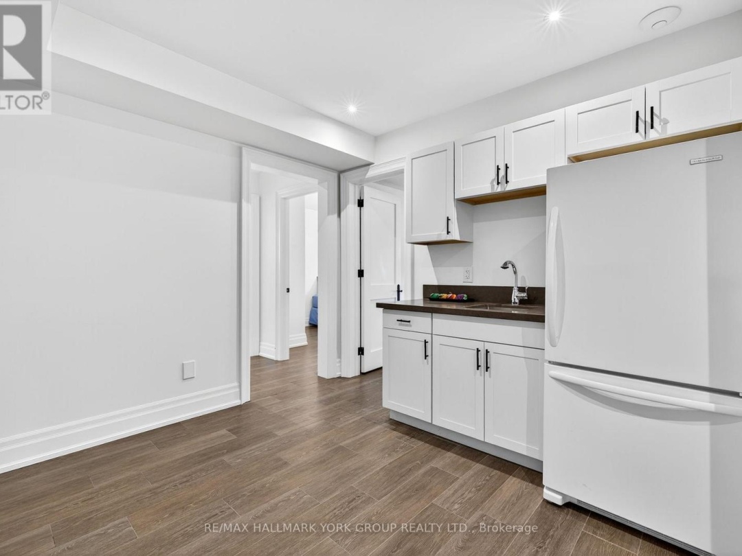 10 GRILLS ROAD, Lake Scugog