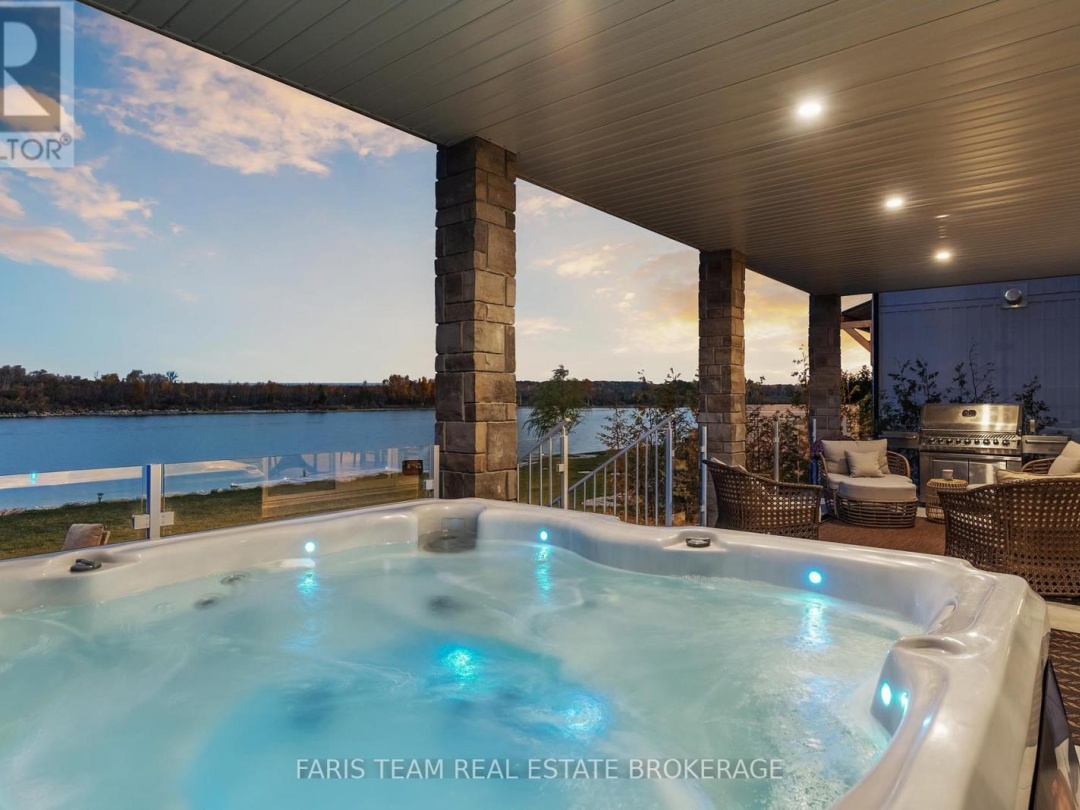 7 DOCK LANE, Georgian Bay