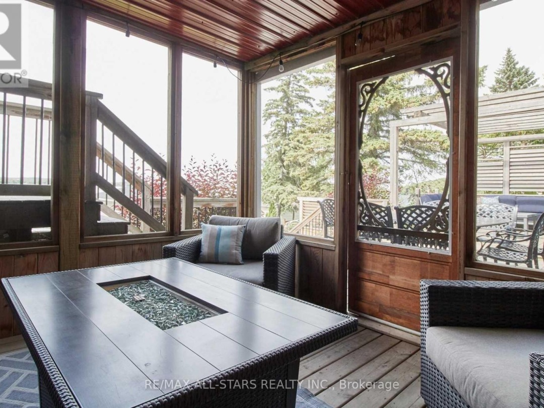47 KENHILL BEACH ROAD, Sturgeon Lake