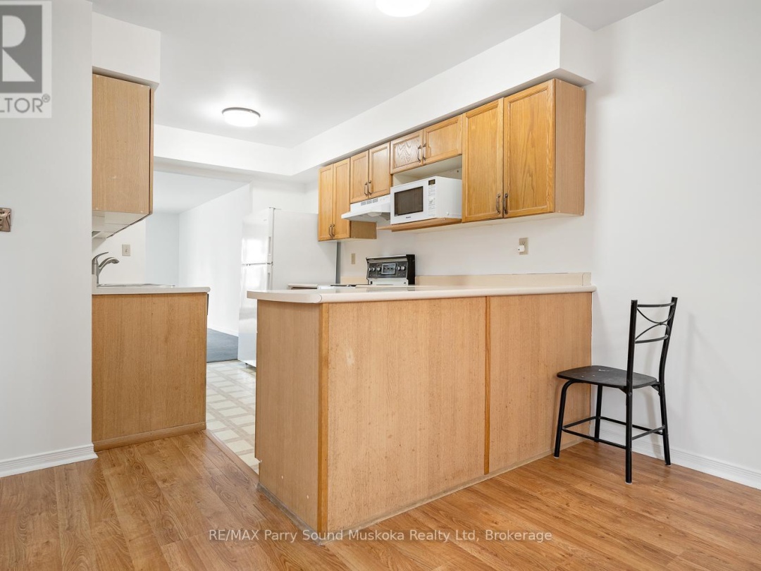 18 GEORGIAN BAY AVENUE, Parry Sound